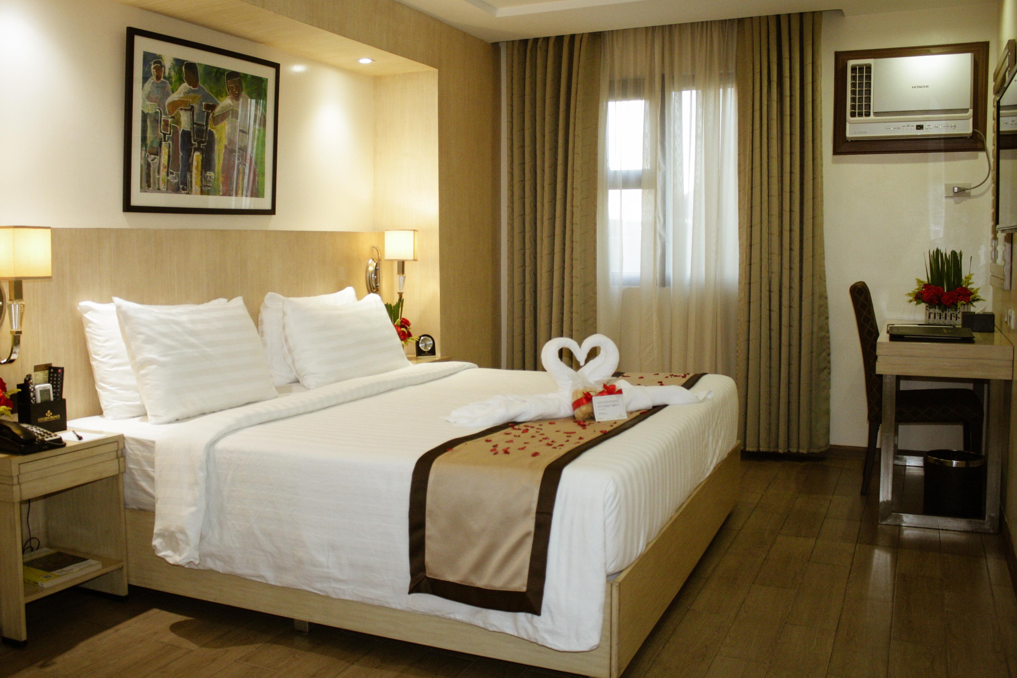 Golden Prince Hotel & Suites Cebu Bagian luar foto